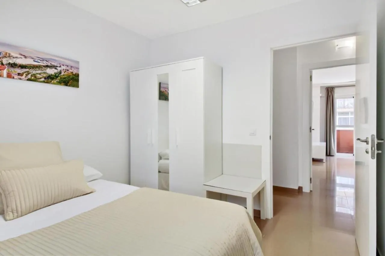 Amplio Piso Con Terraza Lejlighed Málaga