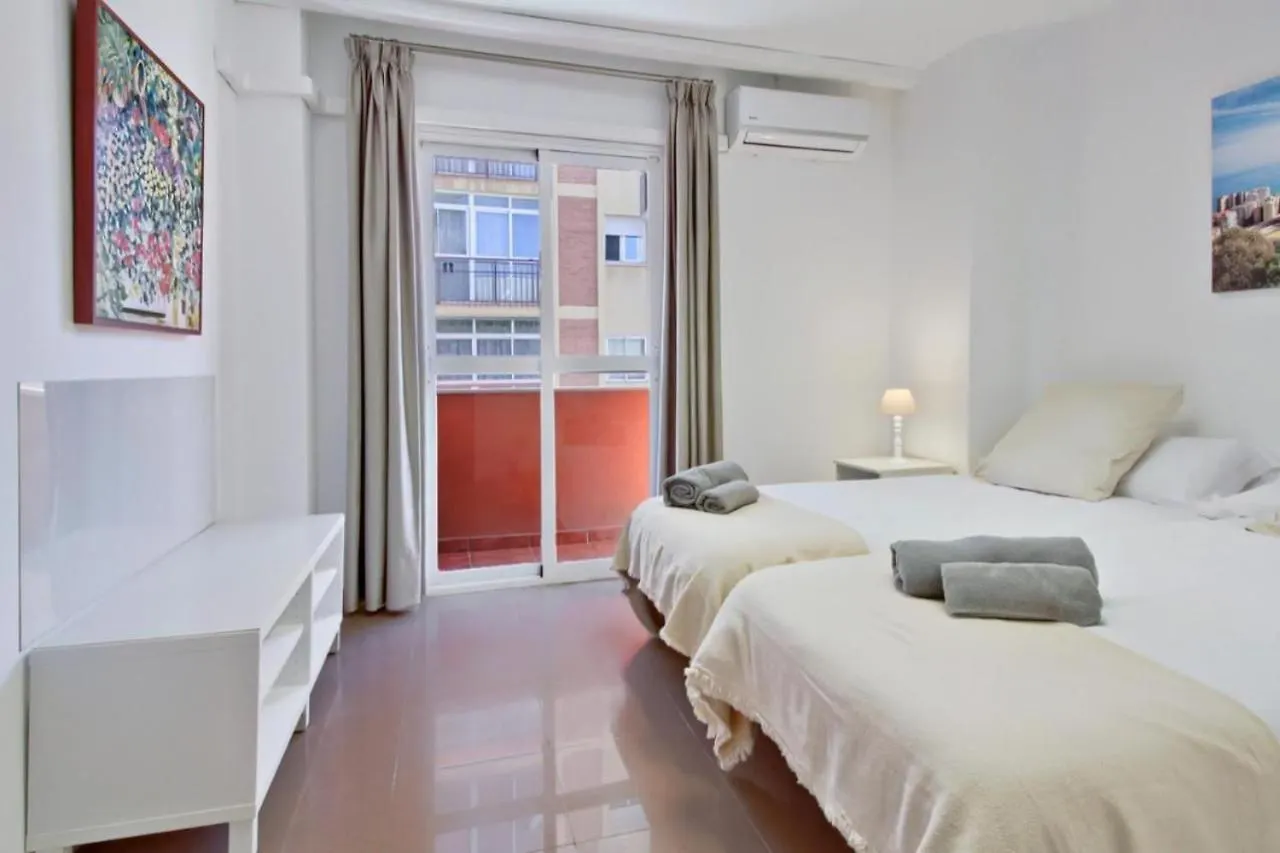 Amplio Piso Con Terraza Lejlighed Málaga